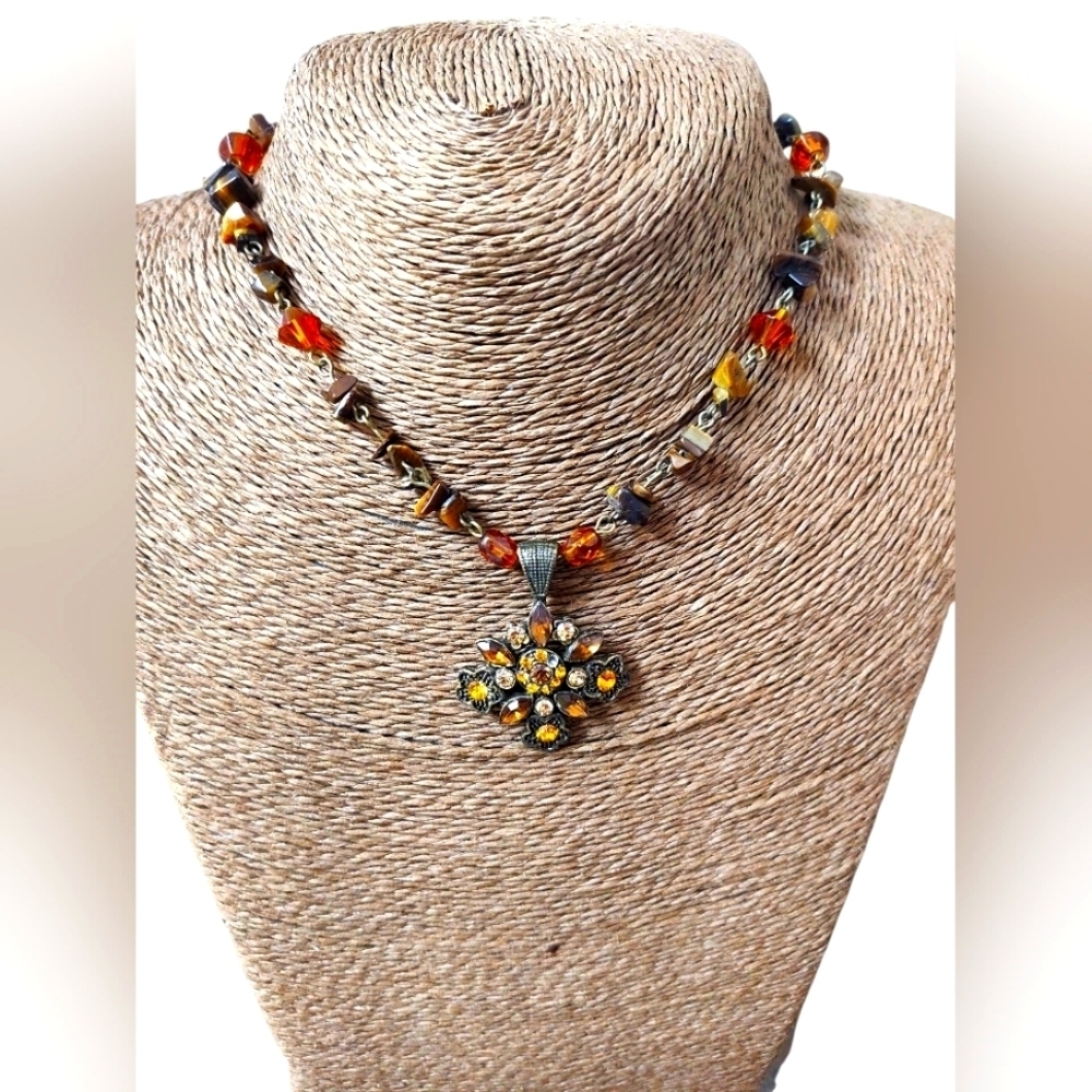 Vintage Beaded Necklace with Multicolor Crystal Pendant 16-18"